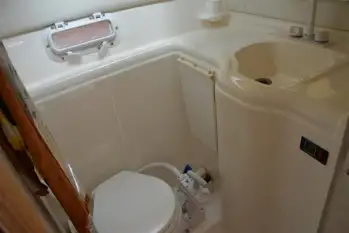 Sprzedam łódź motorową bayliner 2655 CIERRA - zdjęcie 3